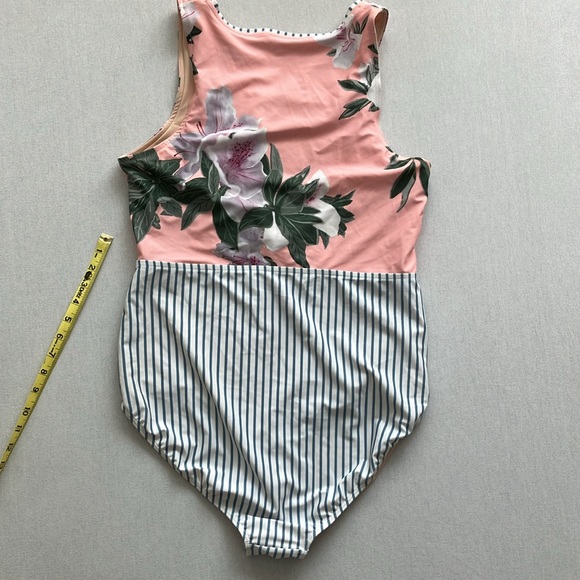 ALBION Floral and Striped One piece Swimsuit (XL) - Picture 6 of 8